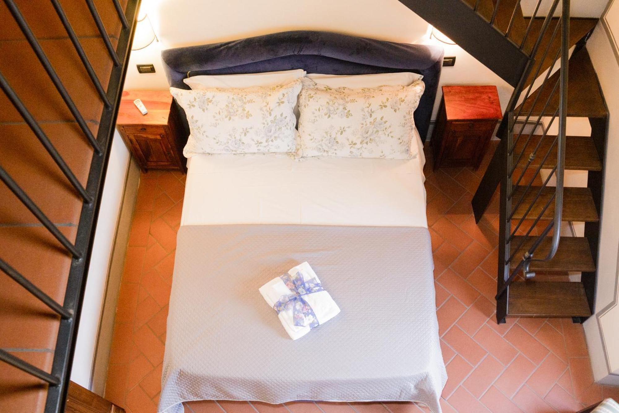 Relais Santa Margherita Arezzo Bagian luar foto